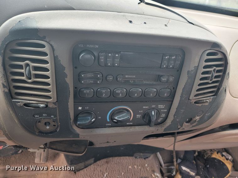 image for item JL9662 1998 Ford F150  SuperCab pickup truck