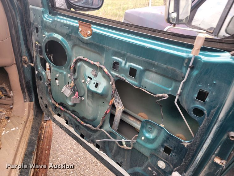 image for item JL9662 1998 Ford F150  SuperCab pickup truck