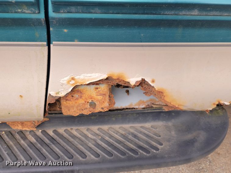 image for item JL9662 1998 Ford F150  SuperCab pickup truck