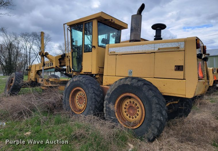 image for item JL9665 1995 John Deere 770BH  motor grader