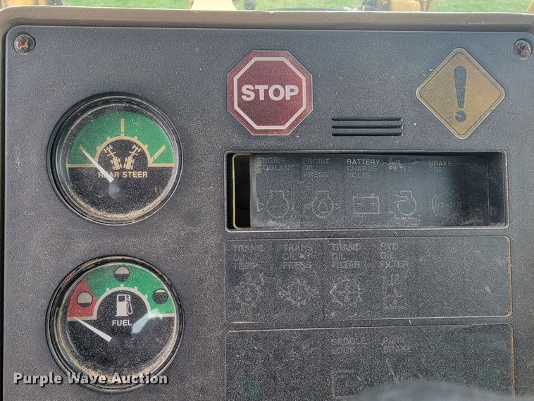 image for item JL9665 1995 John Deere 770BH  motor grader