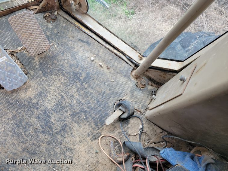 image for item JL9665 1995 John Deere 770BH  motor grader