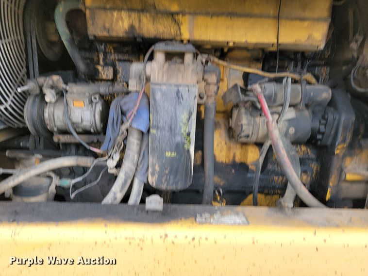 image for item JL9665 1995 John Deere 770BH  motor grader