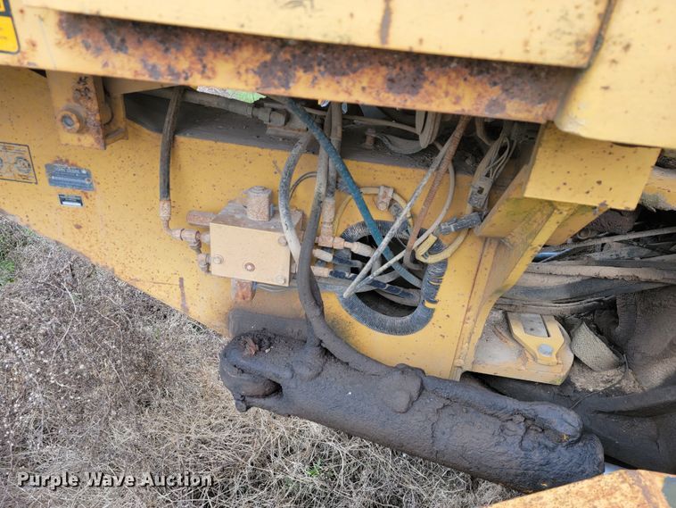 image for item JL9665 1995 John Deere 770BH  motor grader