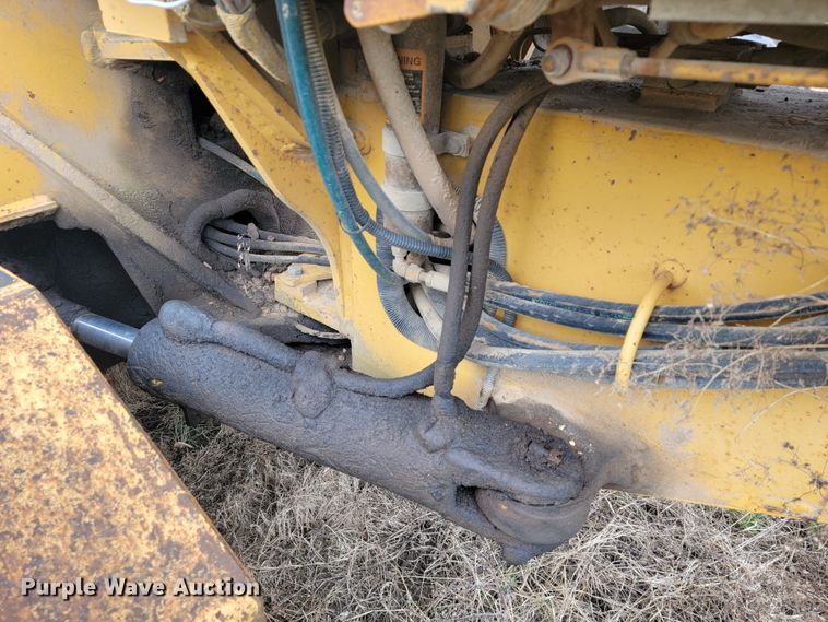 image for item JL9665 1995 John Deere 770BH  motor grader