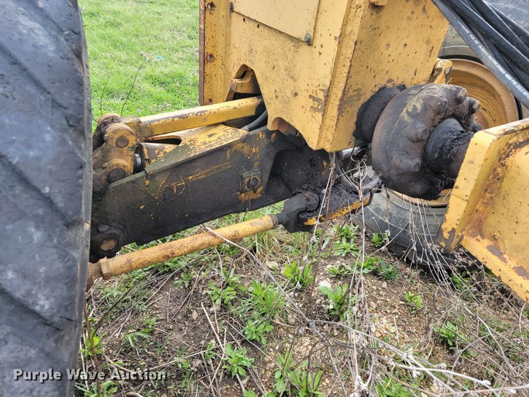 image for item JL9665 1995 John Deere 770BH  motor grader