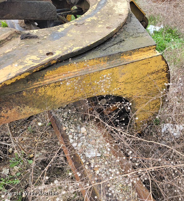 image for item JL9665 1995 John Deere 770BH  motor grader