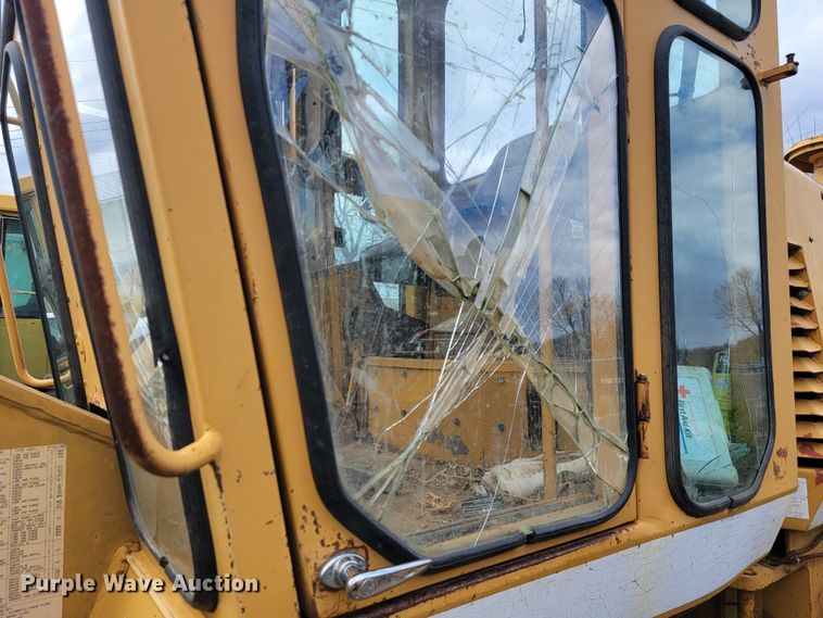 image for item JL9666 Dresser 850  motor grader