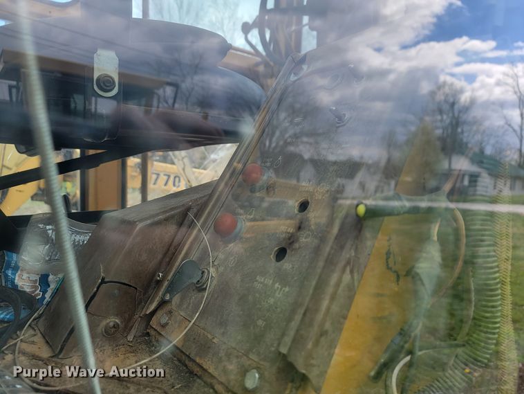 image for item JL9666 Dresser 850  motor grader