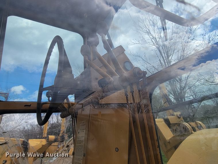 image for item JL9666 Dresser 850  motor grader