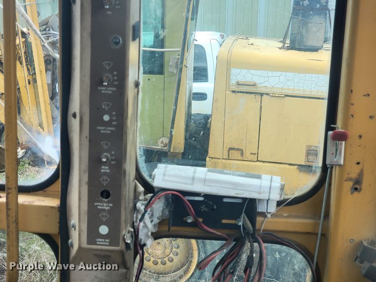 image for item JL9666 Dresser 850  motor grader