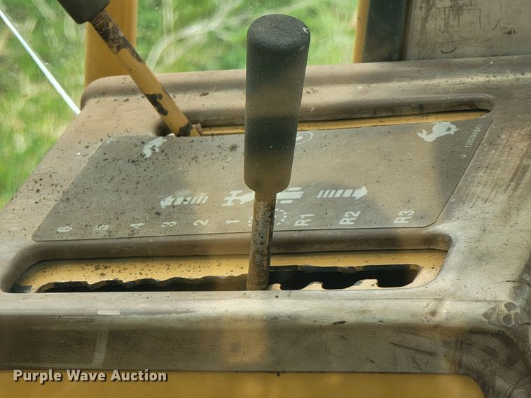 image for item JL9666 Dresser 850  motor grader