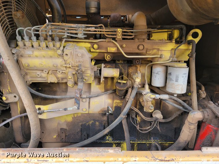 image for item JL9666 Dresser 850  motor grader