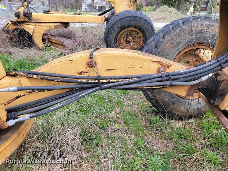 image for item JL9666 Dresser 850  motor grader