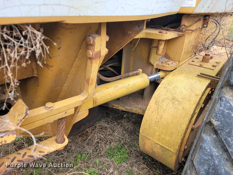 image for item JL9666 Dresser 850  motor grader