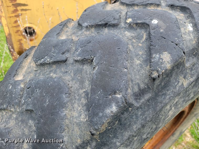 image for item JL9666 Dresser 850  motor grader