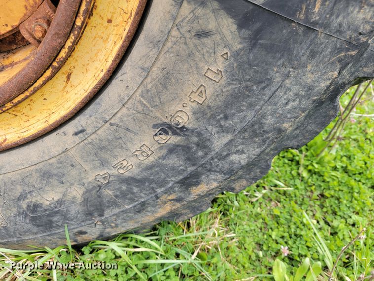 image for item JL9666 Dresser 850  motor grader