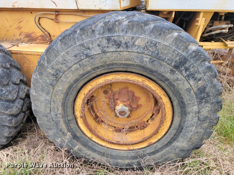 image for item JL9666 Dresser 850  motor grader