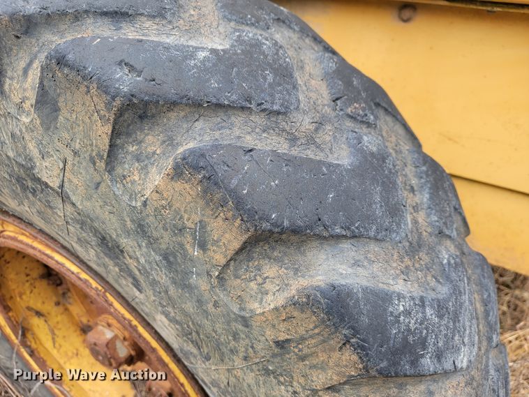 image for item JL9666 Dresser 850  motor grader