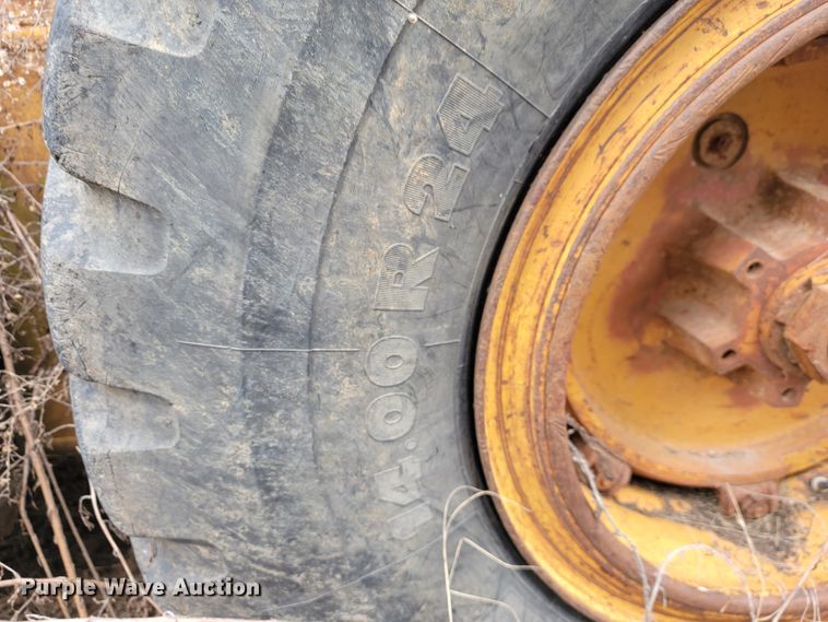 image for item JL9666 Dresser 850  motor grader