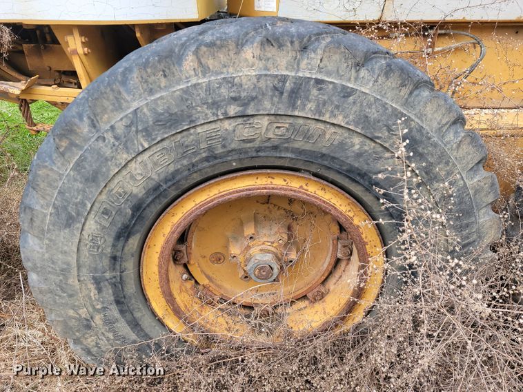 image for item JL9666 Dresser 850  motor grader