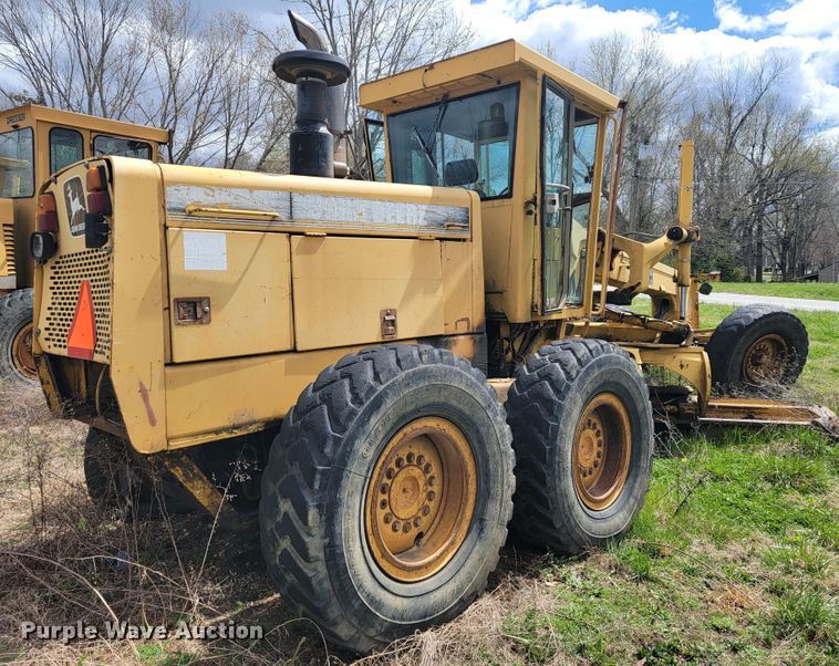 image for item JL9667 1996 John Deere 770BH  motor grader