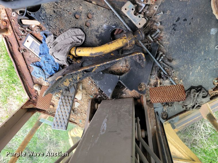 image for item JL9667 1996 John Deere 770BH  motor grader