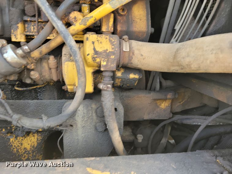 image for item JL9667 1996 John Deere 770BH  motor grader