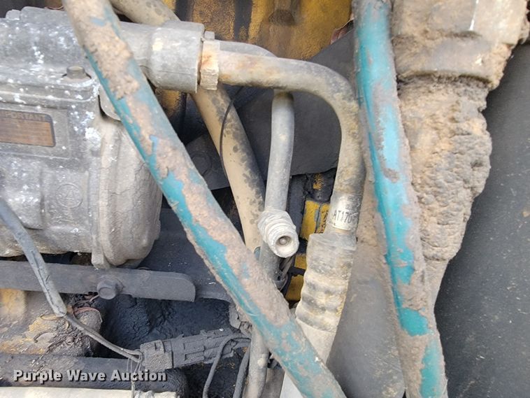 image for item JL9667 1996 John Deere 770BH  motor grader