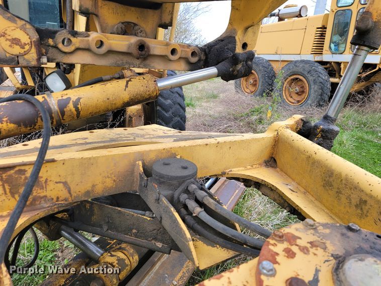 image for item JL9667 1996 John Deere 770BH  motor grader