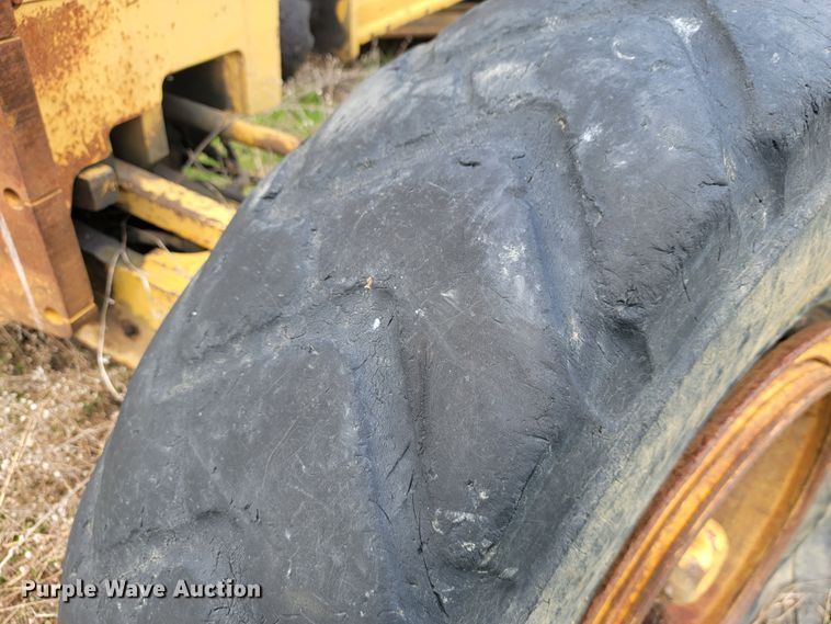 image for item JL9667 1996 John Deere 770BH  motor grader