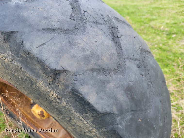 image for item JL9667 1996 John Deere 770BH  motor grader