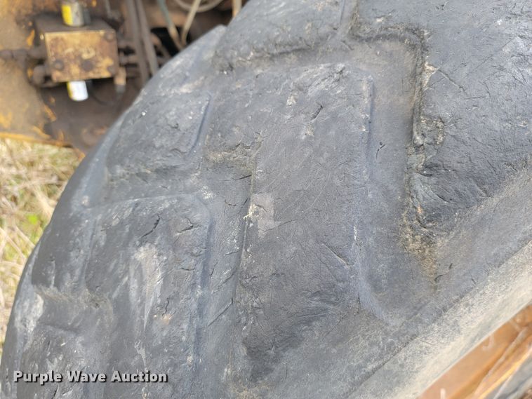 image for item JL9667 1996 John Deere 770BH  motor grader