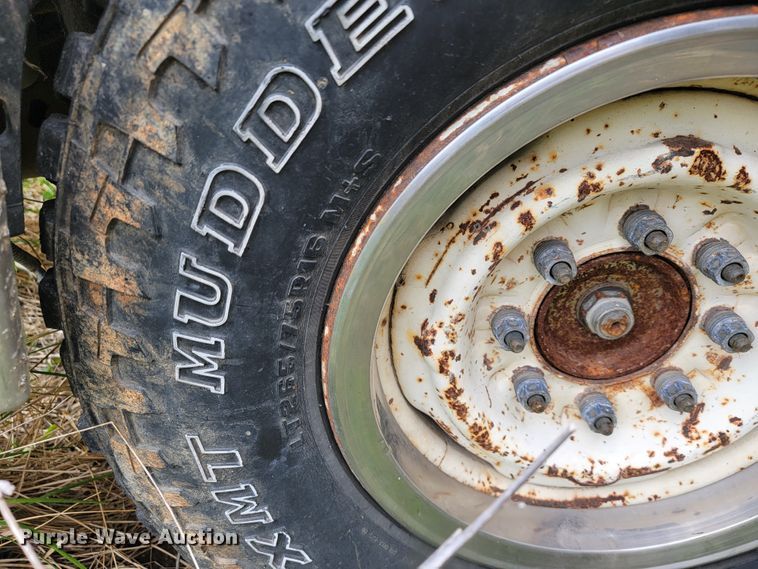 image for item JL9668 2002 Chevrolet Silverado 1500HD  Crew Cab pickup truck