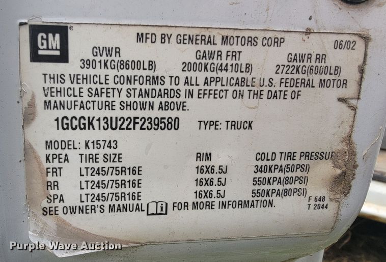 image for item JL9668 2002 Chevrolet Silverado 1500HD  Crew Cab pickup truck