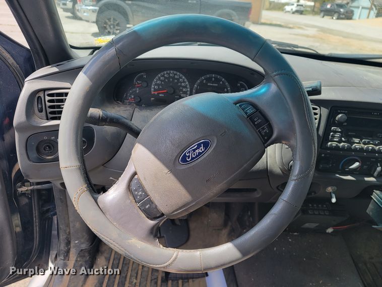 image for item JL9669 2003 Ford F150  SuperCab pickup truck