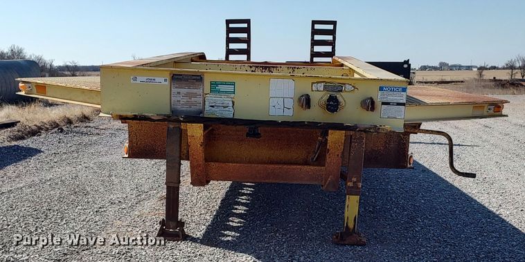 image for item JO9646 2004 Fontaine  equipment trailer