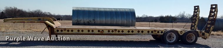 image for item JO9646 2004 Fontaine  equipment trailer