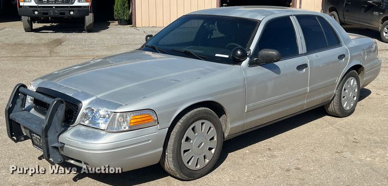 image for item JQ9023 2011 Ford Crown Victoria Police Interceptor