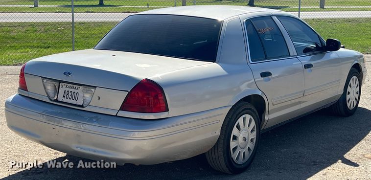 image for item JQ9023 2011 Ford Crown Victoria Police Interceptor