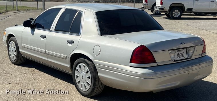 image for item JQ9023 2011 Ford Crown Victoria Police Interceptor