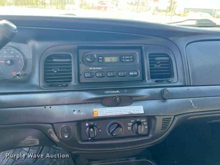 image for item JQ9023 2011 Ford Crown Victoria Police Interceptor