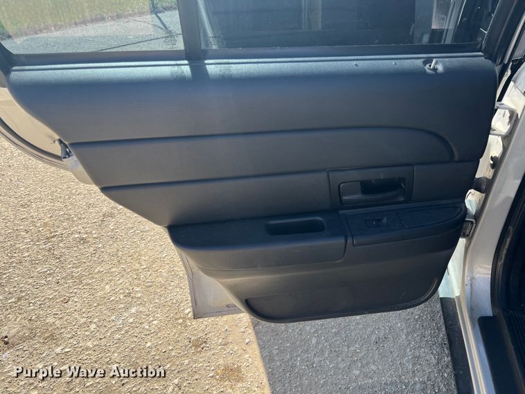 image for item JQ9023 2011 Ford Crown Victoria Police Interceptor