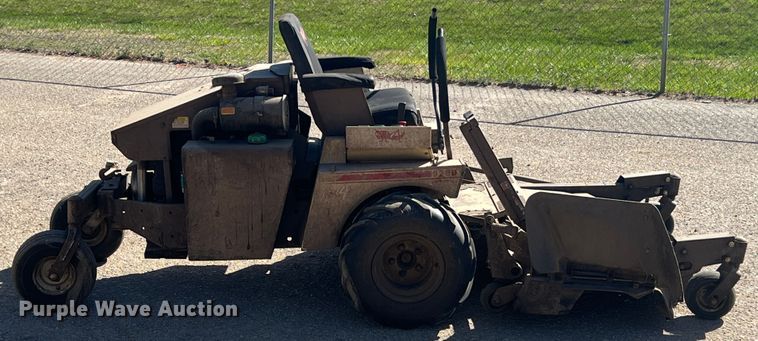 image for item JQ9025 Grasshopper 928D  ZTR lawn mower