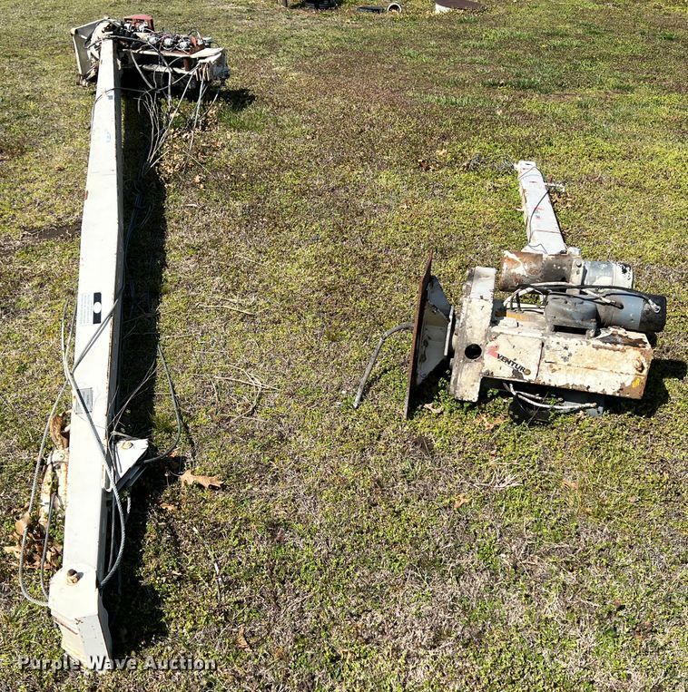 image for item JQ9027 (2) cranes