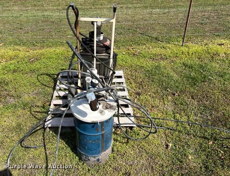 image for item JQ9030 (2) barrel pumps