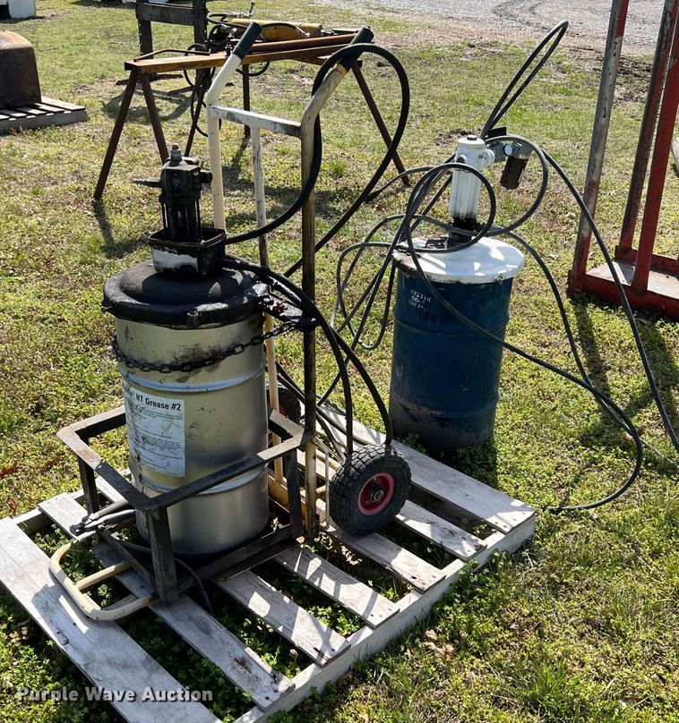 image for item JQ9030 (2) barrel pumps