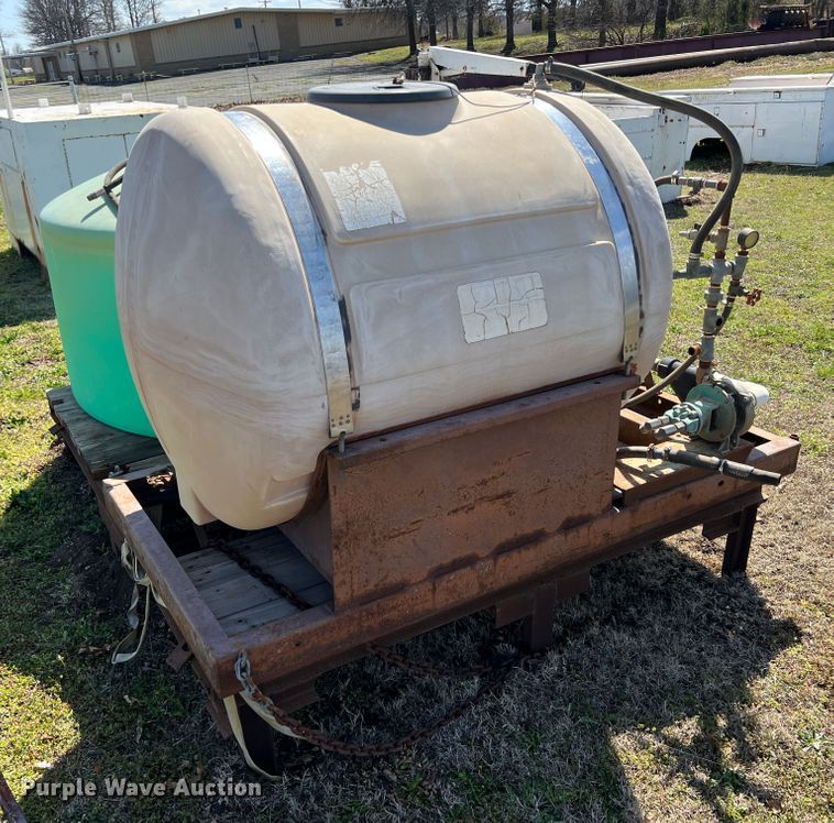 image for item JQ9034 (2) poly tanks