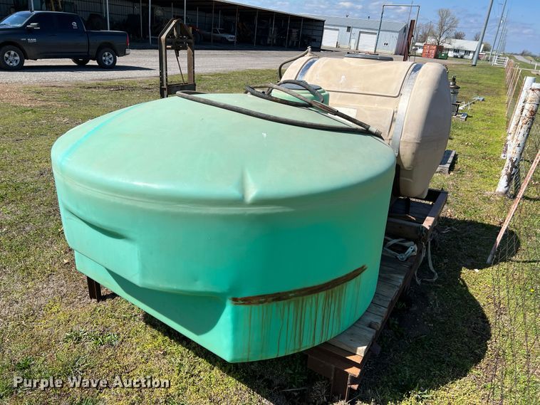 image for item JQ9034 (2) poly tanks