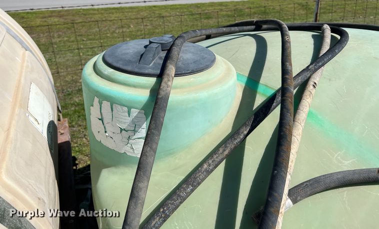 image for item JQ9034 (2) poly tanks